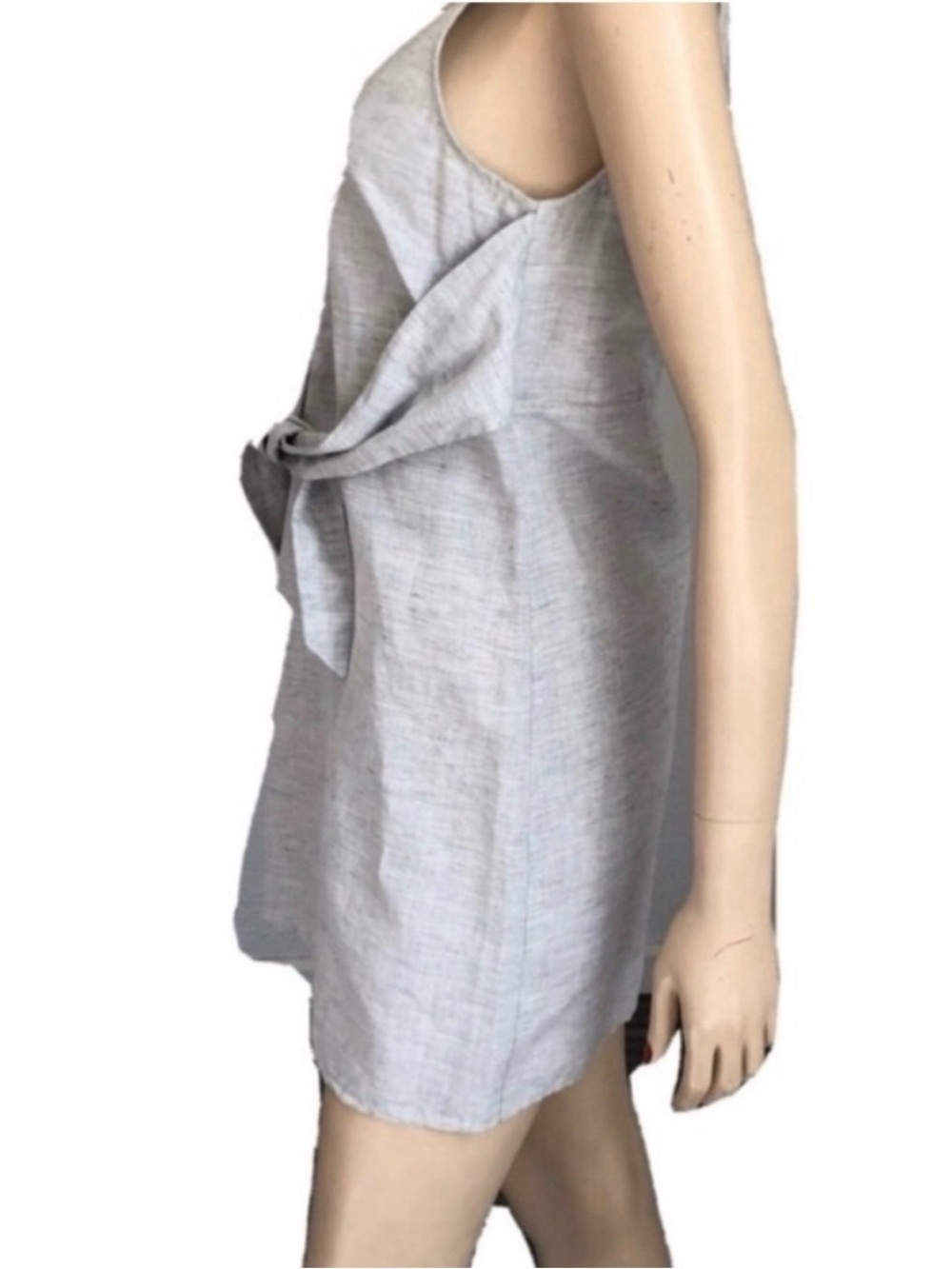 TAVIK Sleeveless Light Gray Linen-Blend Tunic with Front Bow